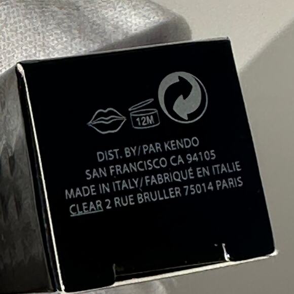 KVD Beauty Kat von D Studded Kiss Lipstick Cathedral Full Size 3.0g .10 oz BNIB - Picture 13 of 13